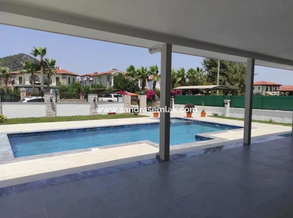 Villa Sarı Dalyan 4+1 Lüks Villas