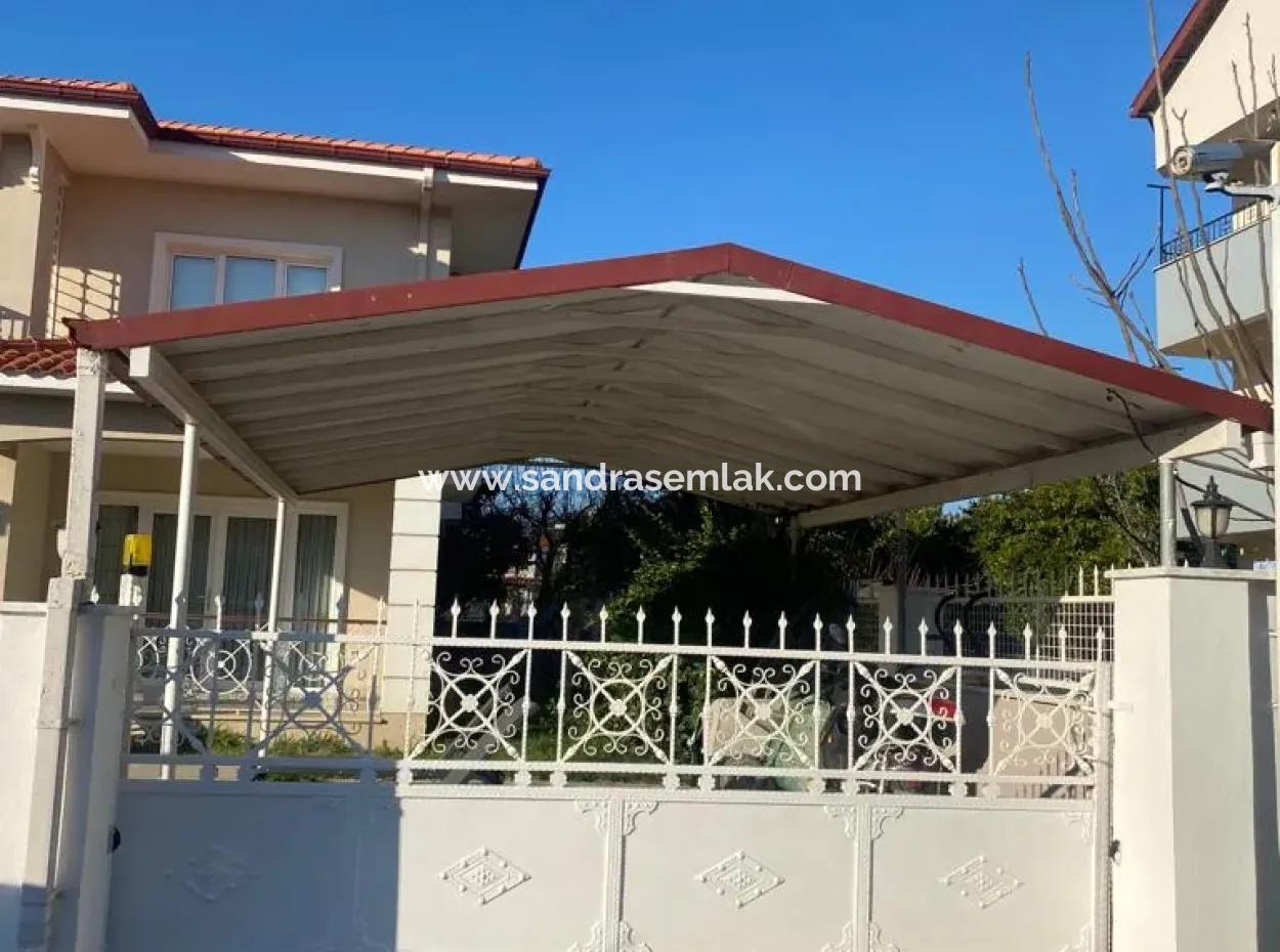 Villa Zu Vermieten Mit 4 1 Duplex Jacuzzi Im Garten Des Gouverneurs Von Ortaca