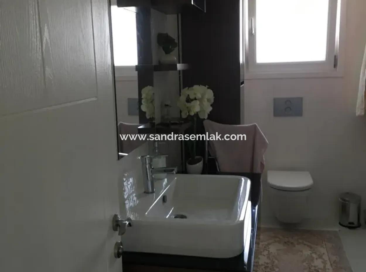 Ortaca Vali Bahçesinde 4+1 Dubleks Jakuzili Kiralık Villa